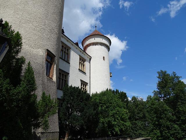 Seznamte vaše přátele s architektonickými skvosty naší země